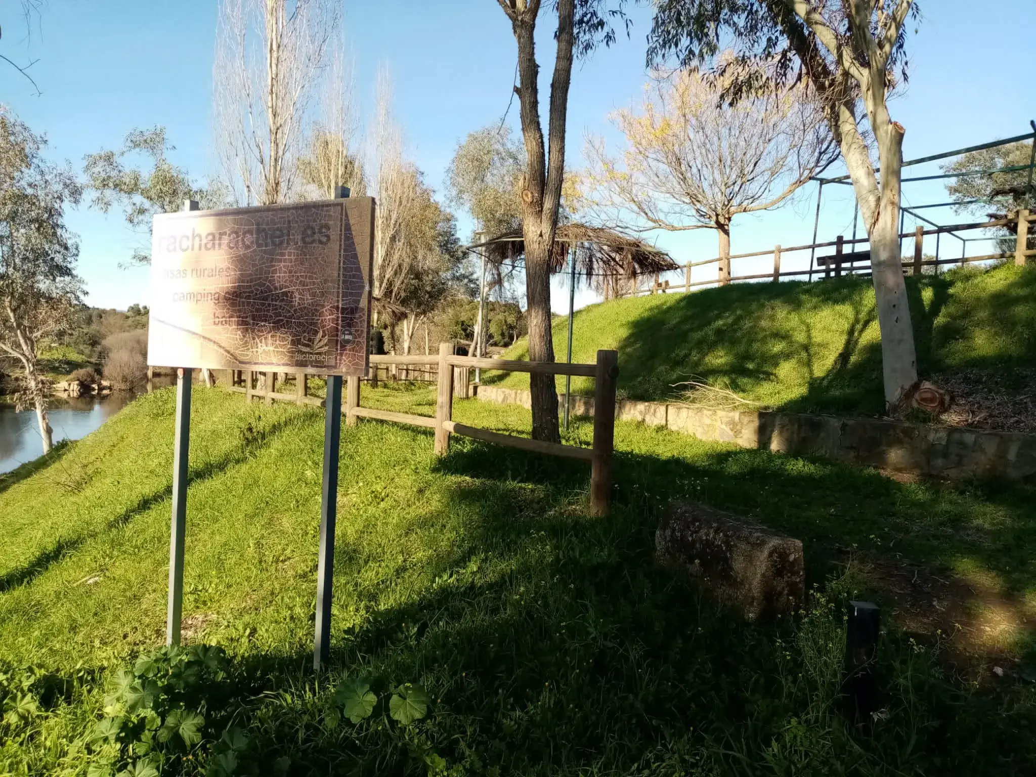 Complejo-turistico-racha-rachel-zarza-la-mayor-caceres-ECOTUR