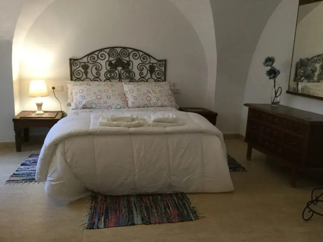 cama-matrimonio-ECOTUR