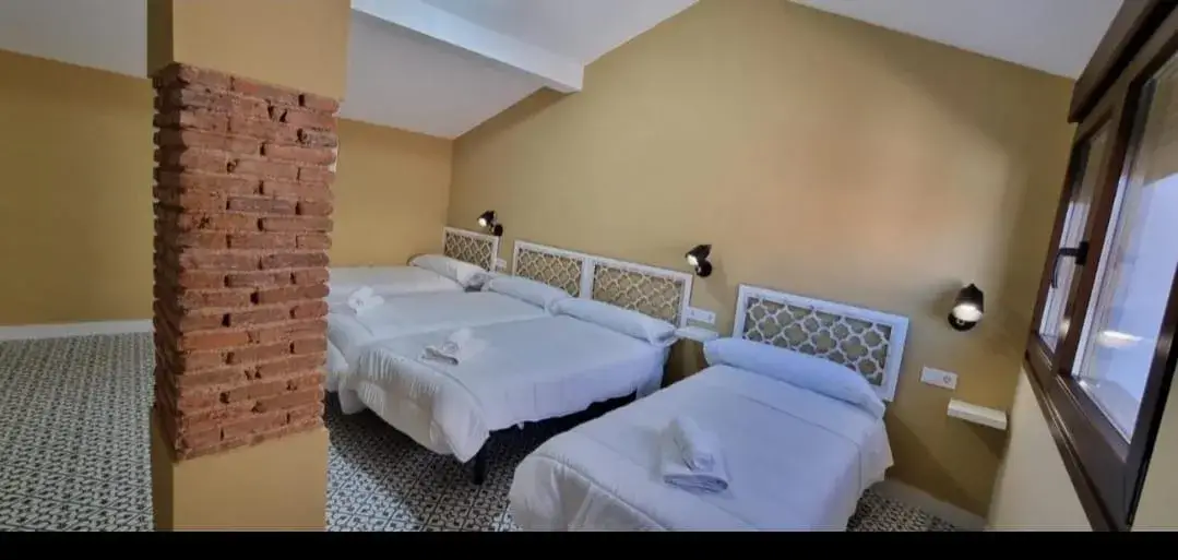 habitacion-camas-caceres-apartamento